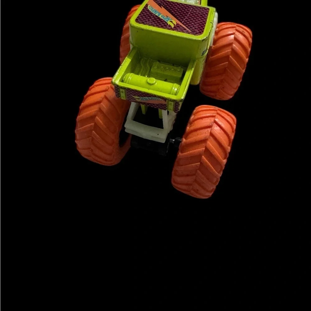 Bone shaker  Monster Truck Toy